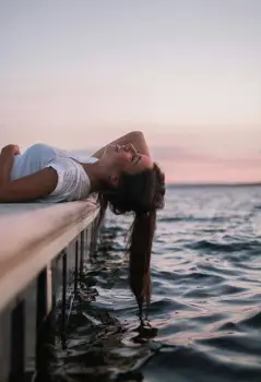 How Long Does Valacyclovir Remain in Your Body After a Dose?